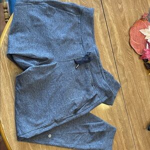 Lululemon joggers size 12